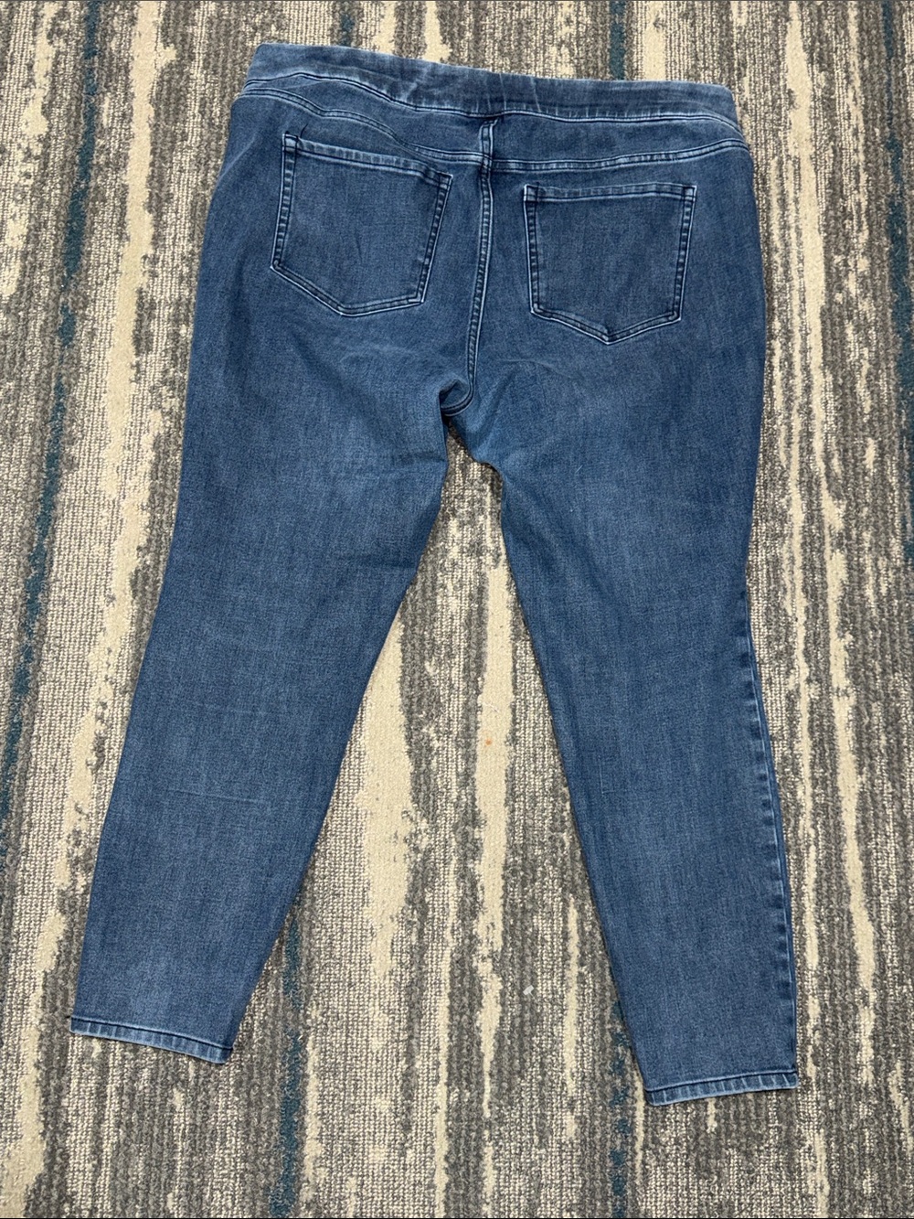 Size 18 Lane Bryant Ultimate Stretch High Rise  Indigo Pull-On Jeggings VeryNice